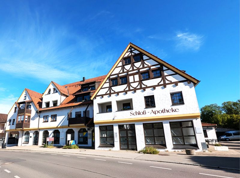 Herrliche Räumlichkeiten * ehemalige Praxis ideal für Wohnungsumbau